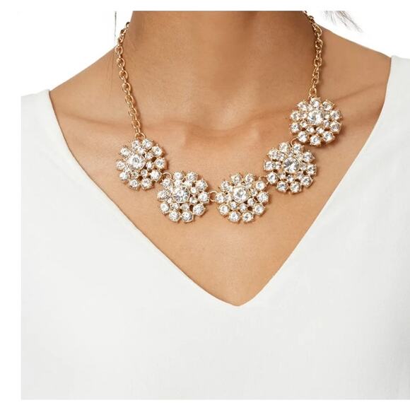 Ashley Statement Necklace - Perfect for Holidays and Special Occasions - Picture 1 of 6